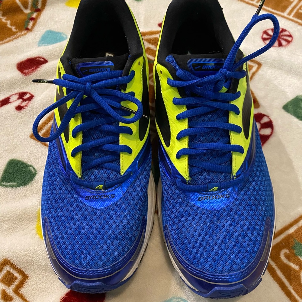 Brooks Electric Blue and Lime Running Shoes